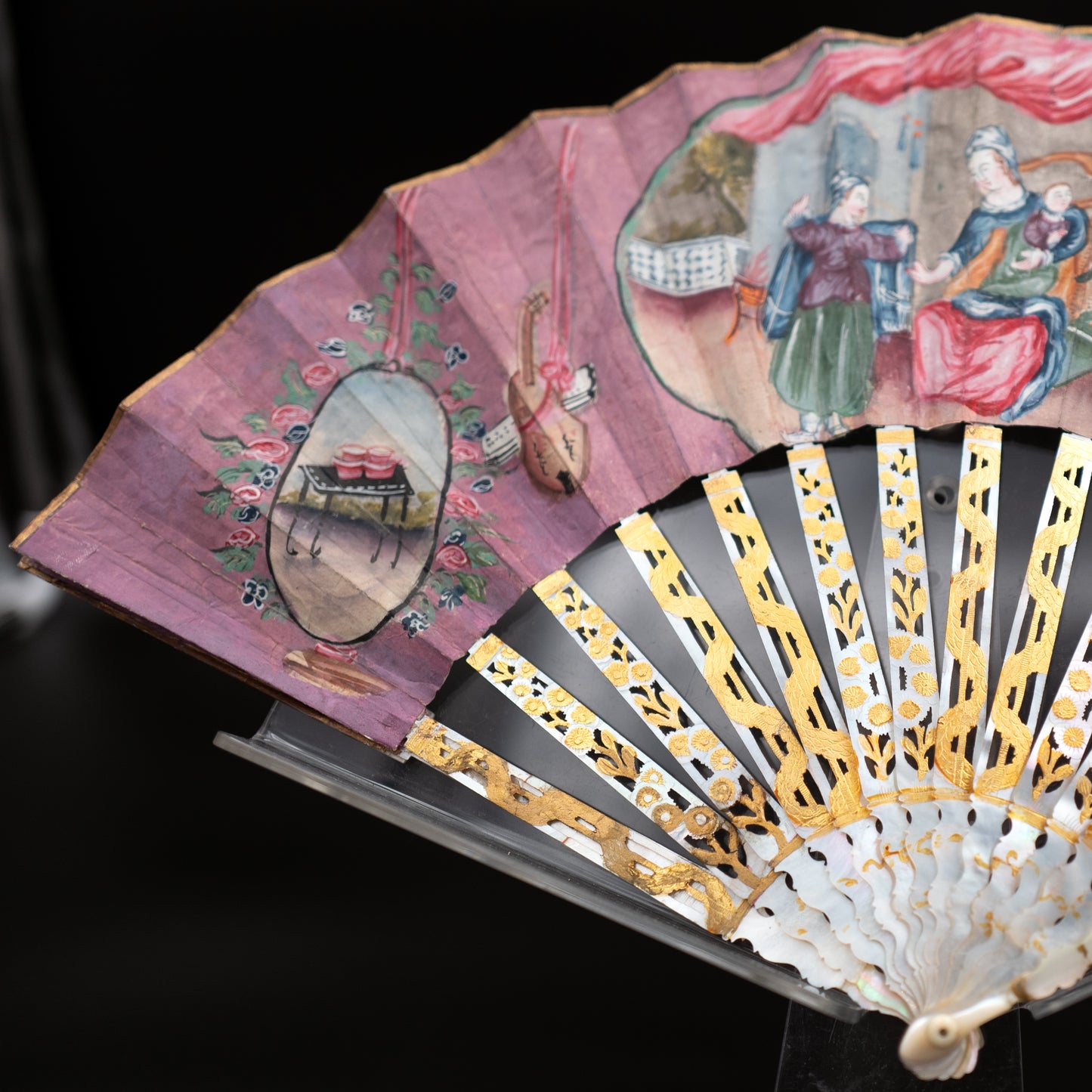 Exquisite 18th Century Chinoiserie Double-Sided Fan