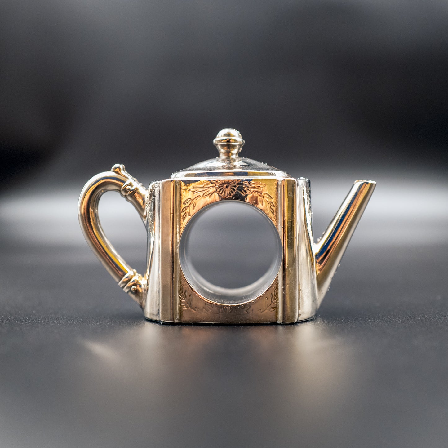Exquisite Vintage 1990s Silver-Plated Napkin Rings | Teapots in Different Styles | Set of 4